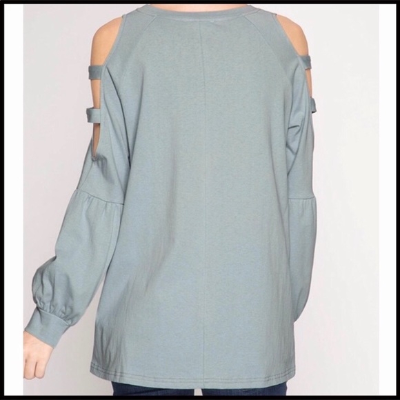 ❗️NEW ARRIVAL❗️Ladder Sleeve Top - Picture 2 of 2